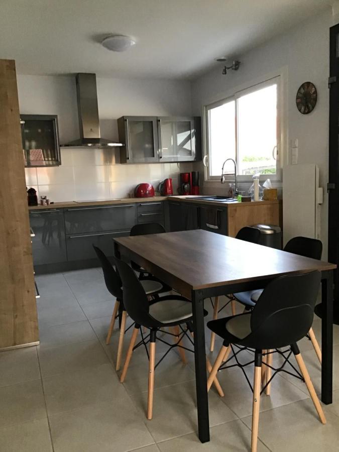 Charmante Maison Idealement Situee Saint-Gilles-Croix-de-Vie Exteriör bild